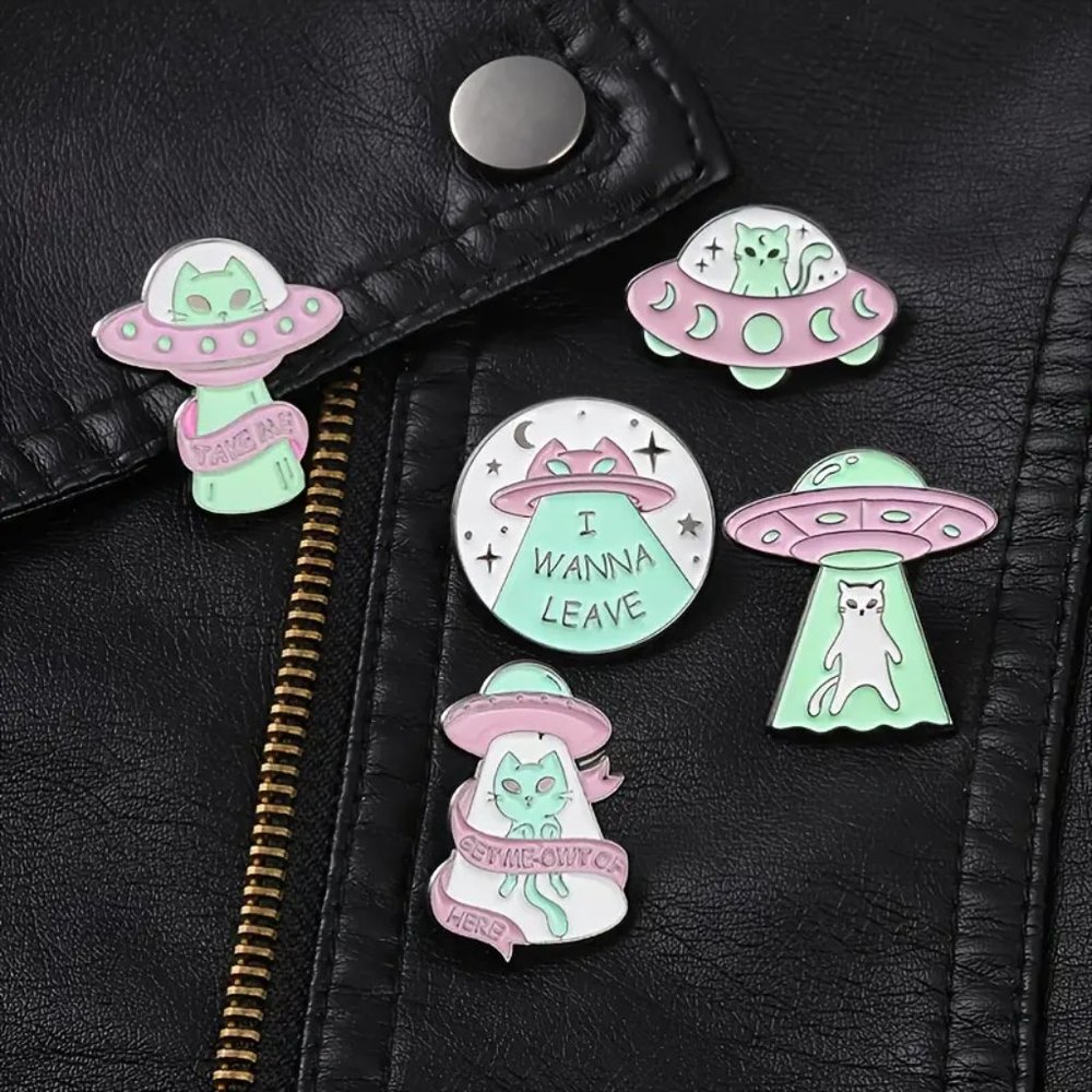 Alien Cat Hard Enamel Pin Set